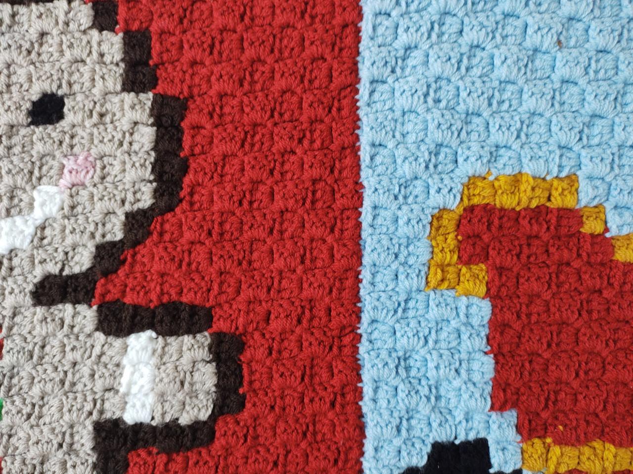 Prachtig handgemaakt speelkleed of deken. 165x110 cm