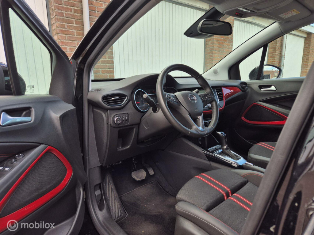 Opel Crossland X 1.2 turbo gs-line / btw auto / fabrieksgarantie