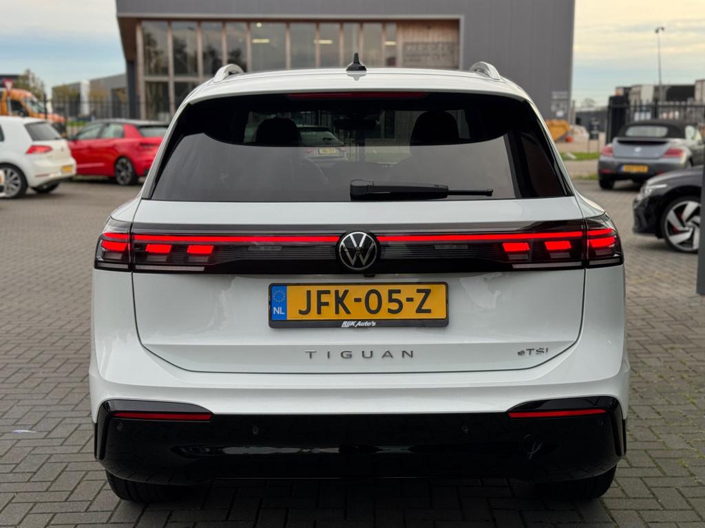 Volkswagen Tiguan 1.5 tsi goal * acc * 360 camera * trekhaak * lane + side 