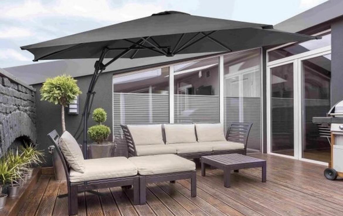 Nieuwe zweefparasol / Rond 3 meter. / Zeer fraai systeem !!