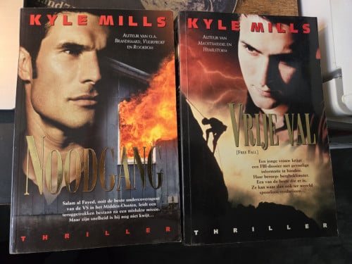 2 Boeken Kyle Mills ; Noodgang en vrije val