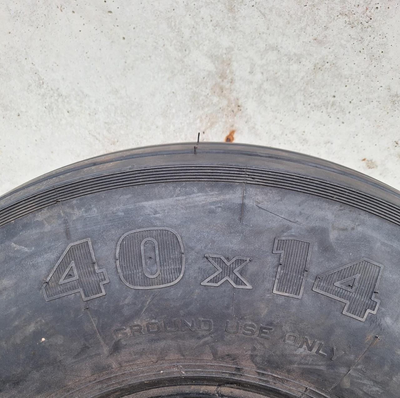 Landbouw band 40x14    28PLY