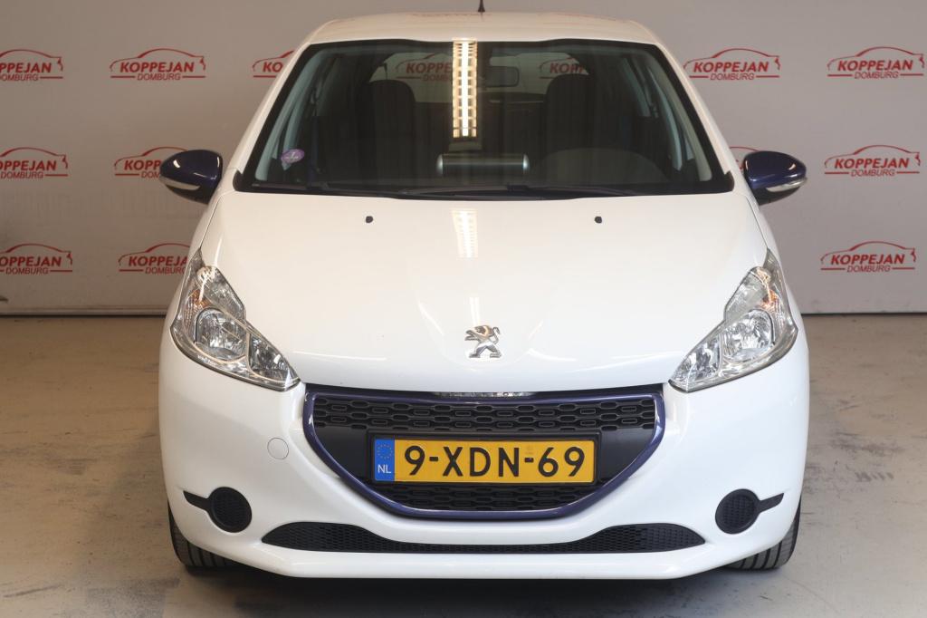 Peugeot 208 1.0 vti like org nl, carplay, cruise controle, all season bande