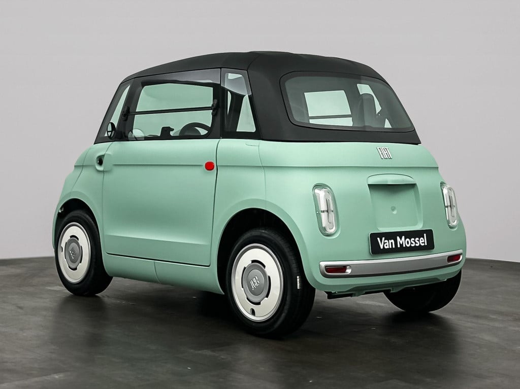 Fiat Topolino | led verlichting | panorama dak | smartphone houder | uit vo