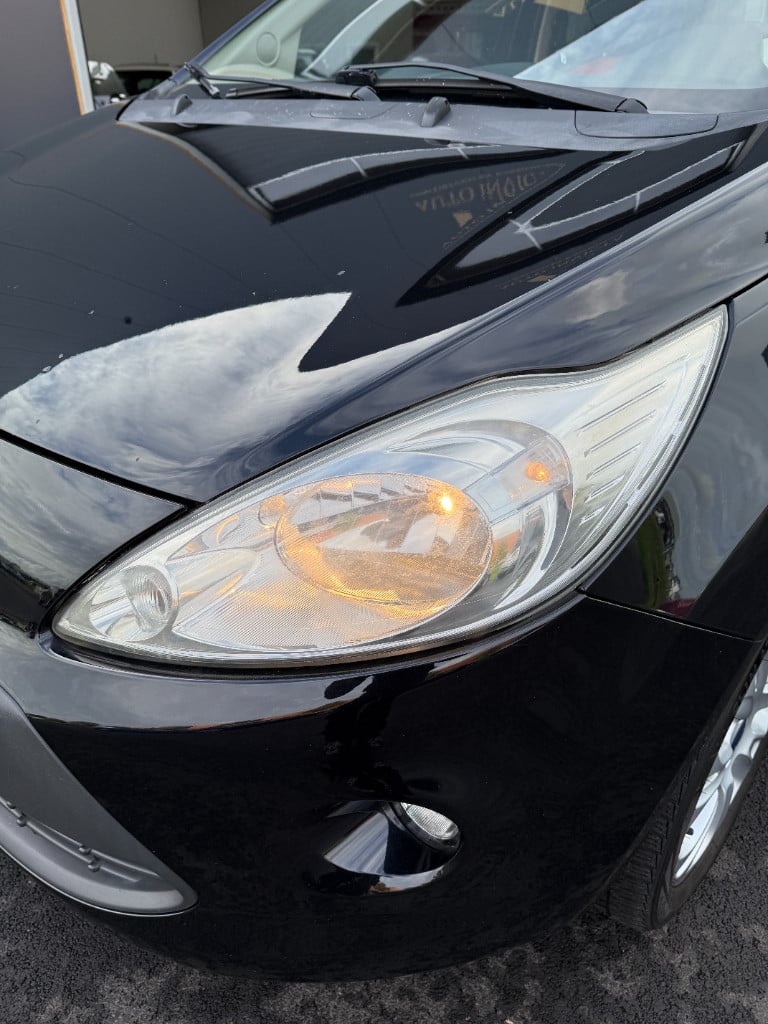 Ford KA 1.2 - titanium - airco