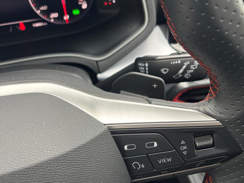 Seat Ibiza 1.0 tsi 110pk fr business intense plus dsg|led|18"|carplay|rijkl
