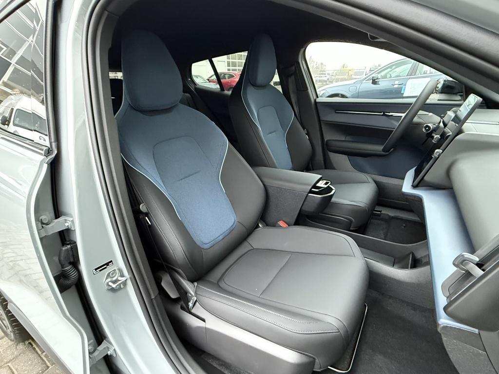 Volvo Ex30 extended plus 272pk/69kwh| adap.cruise| h&k sound| keyless| dab+