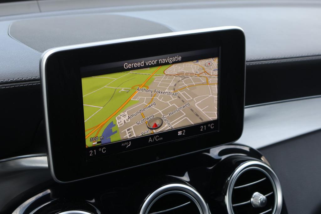 Mercedes-Benz Glc 250 4matic amg l luchtvering airmatic l camera l led high