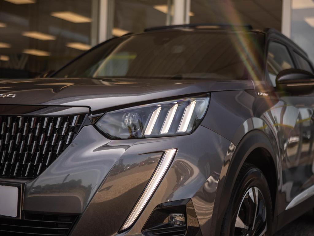 Peugeot 2008 1.2 puretech 130pk eat8 gt-line