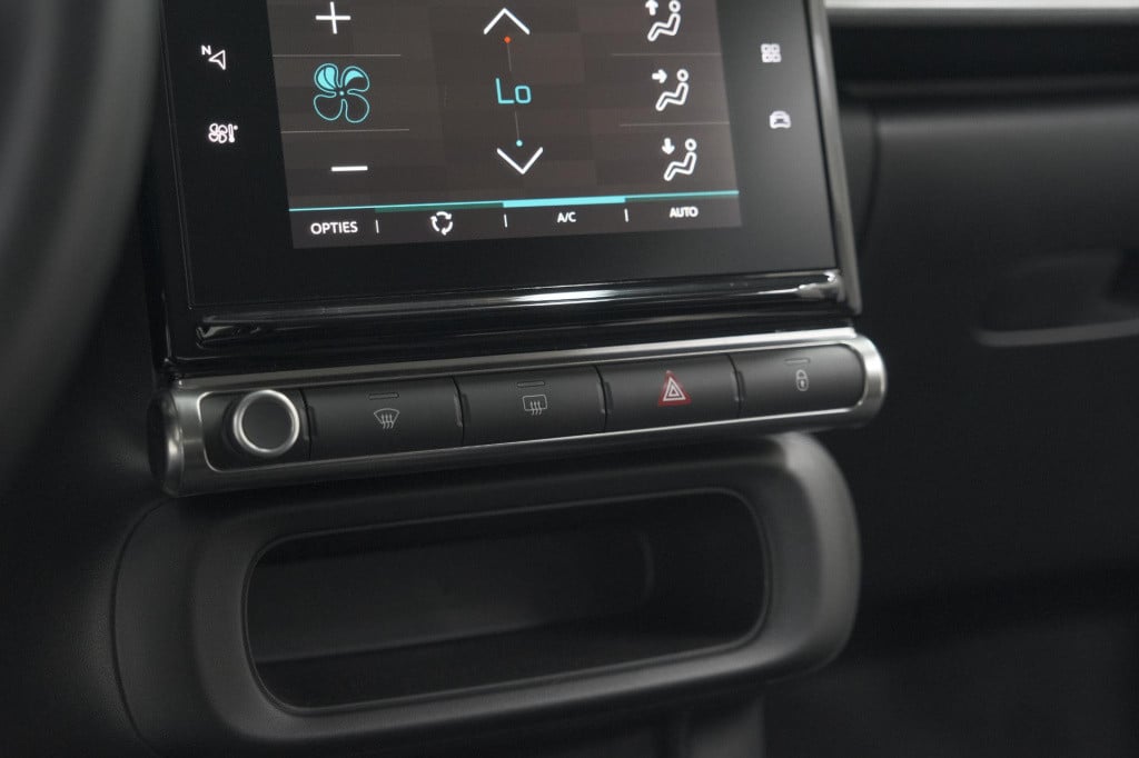 Citroen C3 puretech 110 eat6 shine | apple carplay | parkeersensoren | clim