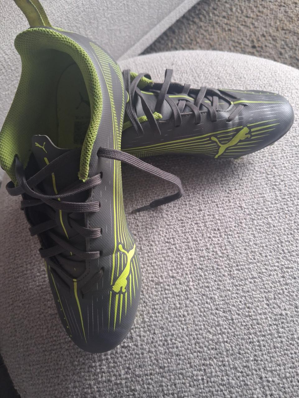 Voetbalschoenen Puma maat 37.5