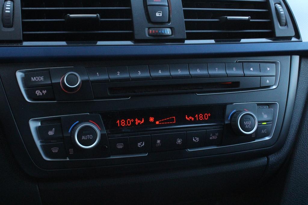 BMW 3-serie touring 328i high executive full options