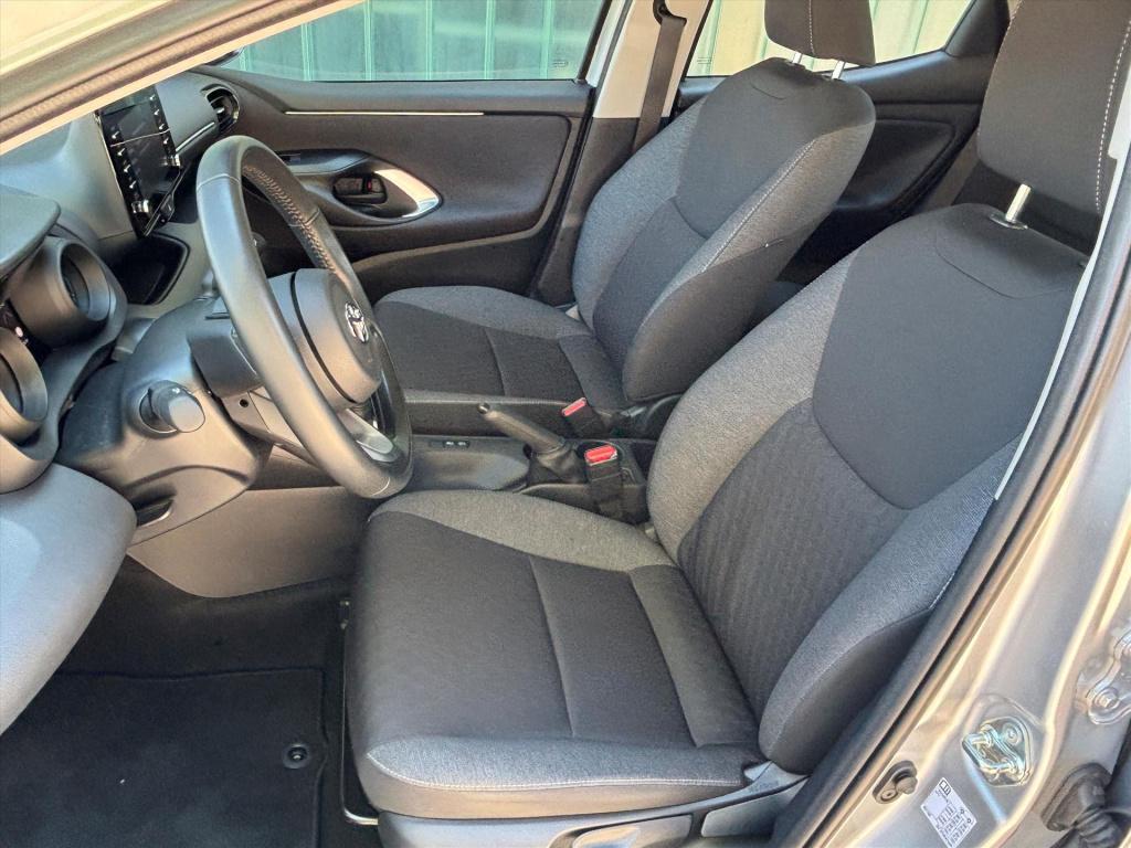 Toyota Yaris 1.5 vvt-i 125pk dynamic| navi| camera|nl auto| unieke km stand