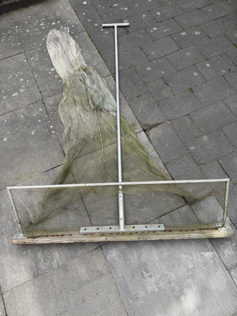 Garnalennet met duwstang