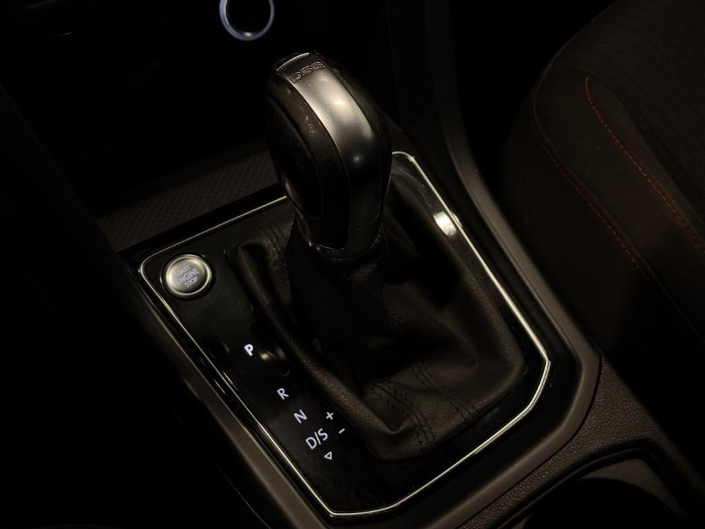 Volkswagen Touran 1.4 tsi comfortline 7p | pano | stoelverwarming | achteru