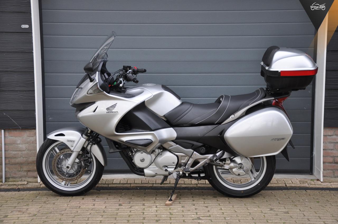 Honda NT 700 VA Deauville ABS 14800 kilometers!