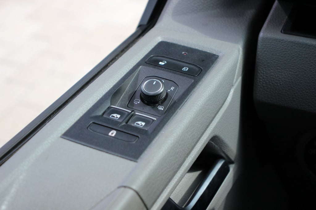 Volkswagen Transporter 2.0 tdi l2h1 30 dc bulli | alpine | acc | leder | ca