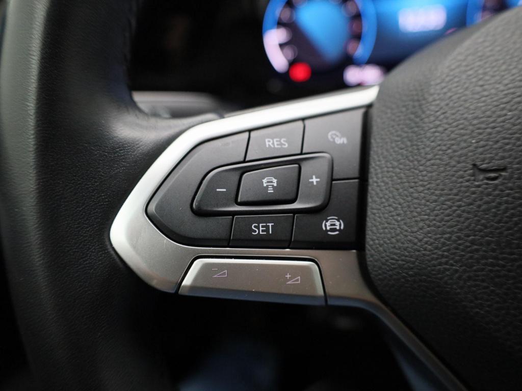 Volkswagen Golf 1.0 tsi life | navigatie | apple carplay / android auto | c