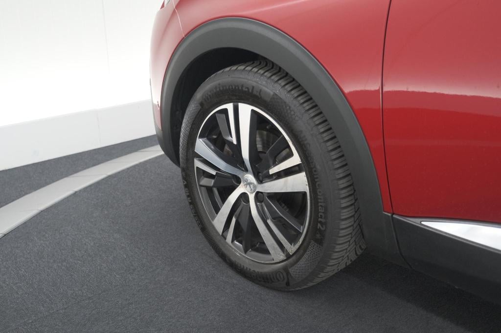 Peugeot 3008 puretech 130 eat6 gt | allseason banden | trekhaak | panoramad