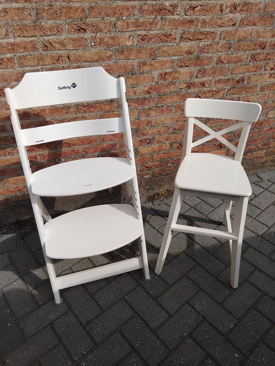 Twee kinderstoelen