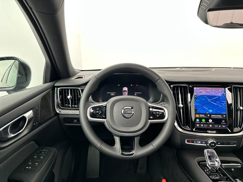 Volvo V60 t8 455pk recharge plus dark| pano| hud| trekhaak| 360camera