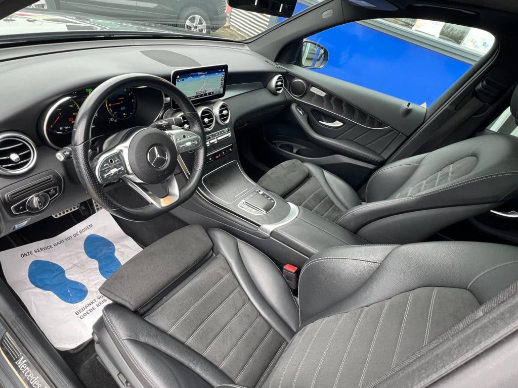 Mercedes-Benz Glc 300de 4matic business solution amg, trekhaak, panoramadak