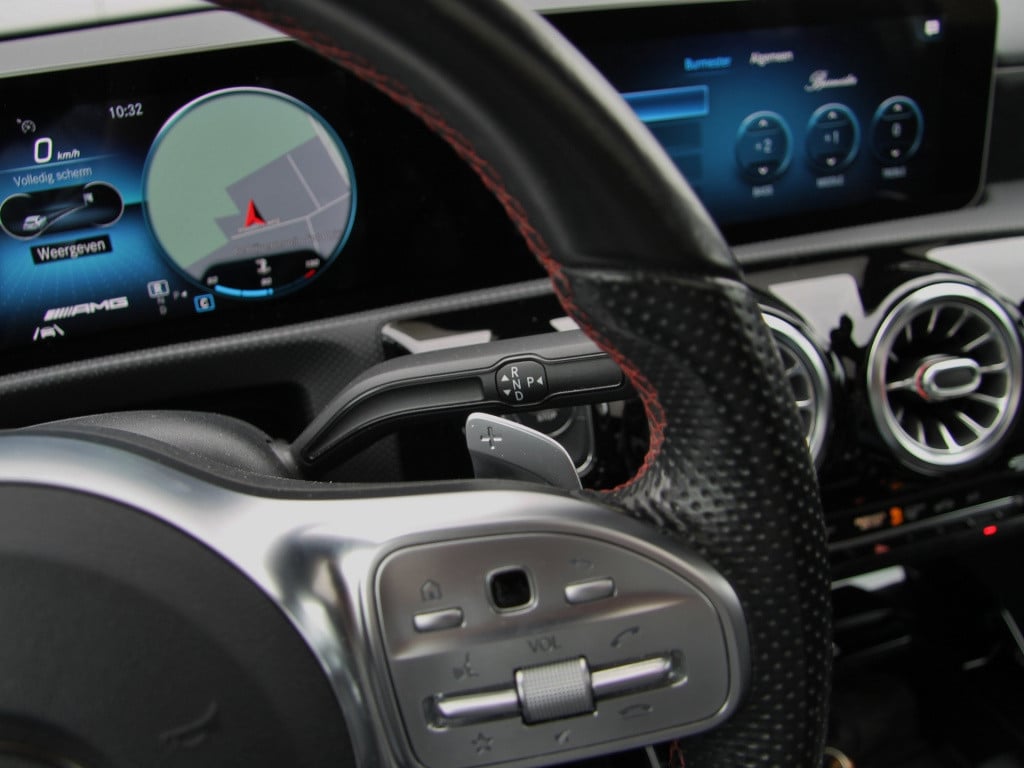 Mercedes-Benz A-Klasse a35 amg 306pk 4matic | pano | burmester
