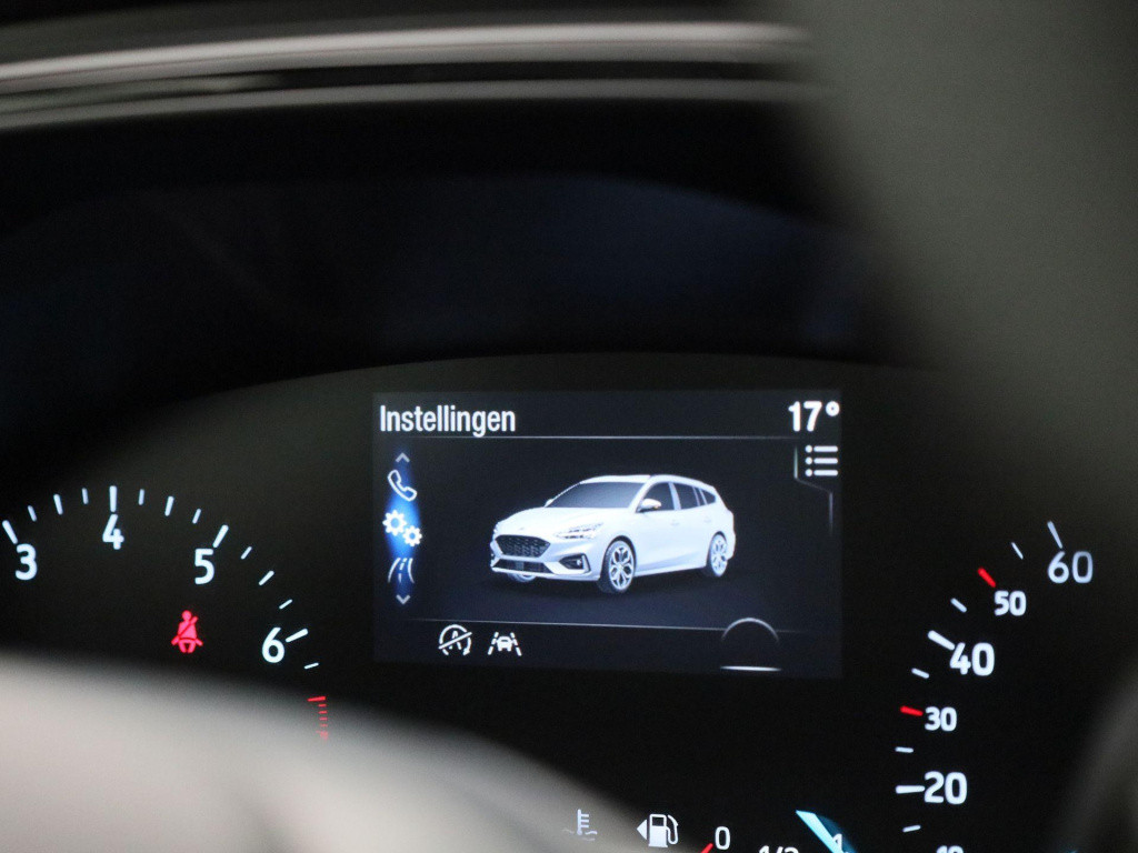 Ford Focus wagon 1.0 ecoboost active business | panorama dak | parkeer sens