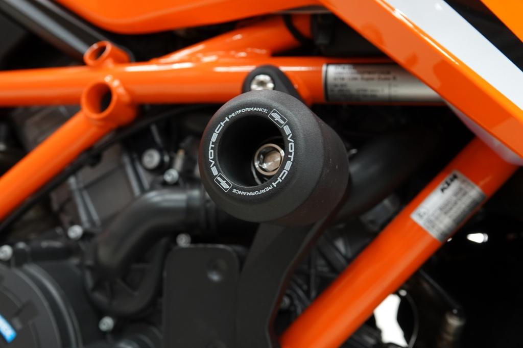 Ktm 1290 tour superduke r | cruise | apex vering |