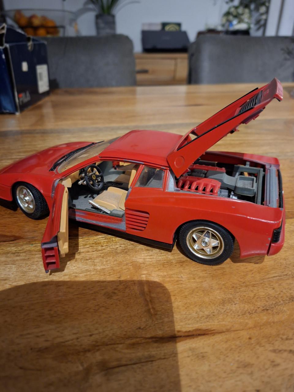 Tevkoop 3 ferrari's  1 op 18