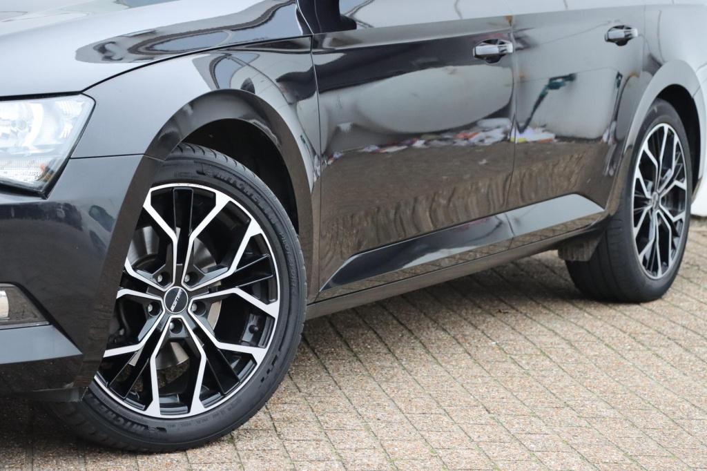 Skoda Superb combi 1.4 tsi act style business