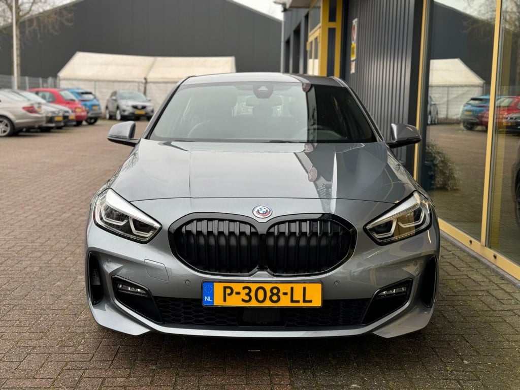 BMW 1 Serie 120i bns edition