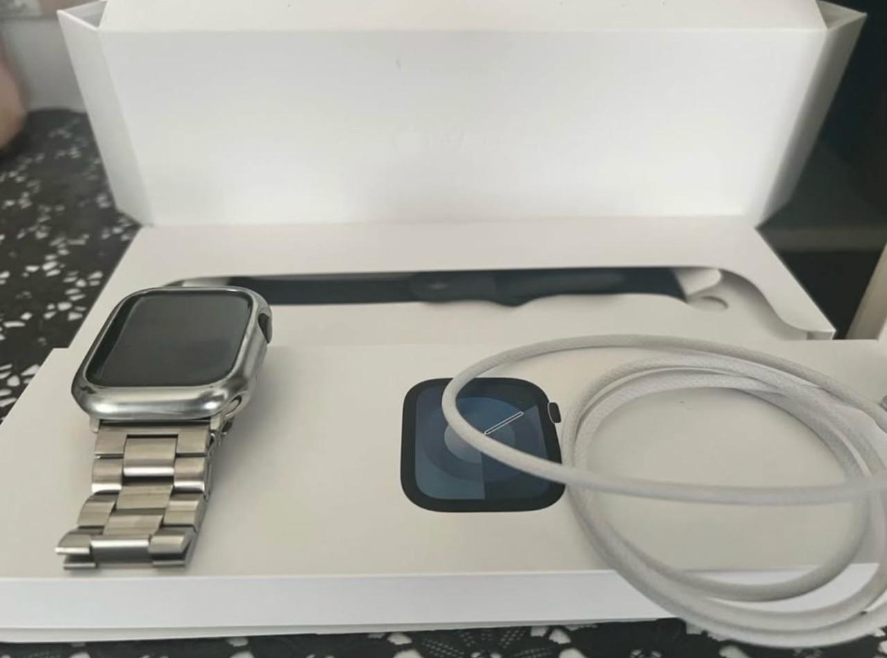 Apple Watch S9 Midnight 45mm