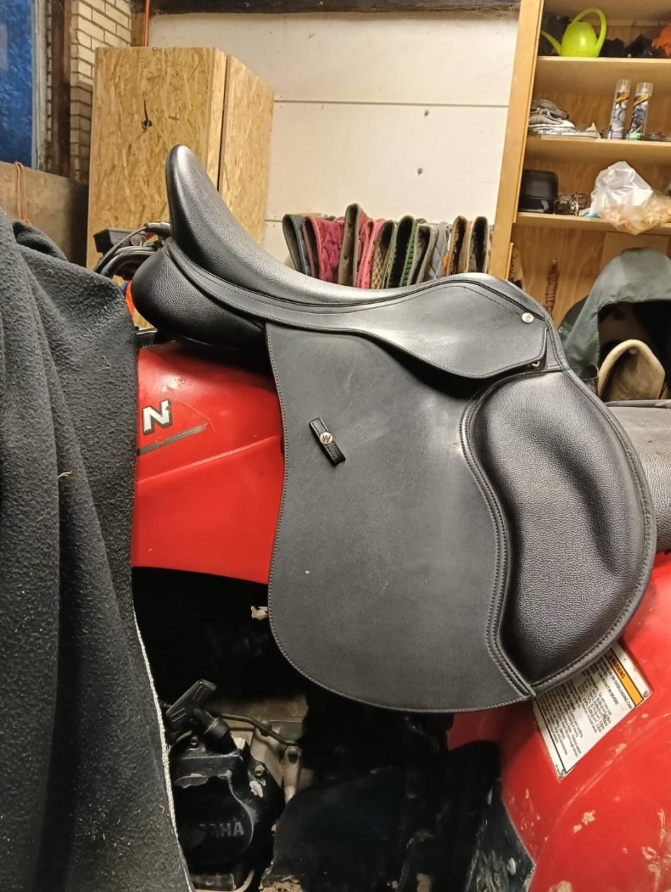 Wintec 500 veelzijdigheidszadel 17.5 inch