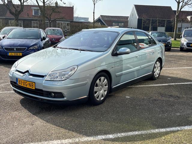 Citroen C5 berline 1.8-16v cool tech | airco | trekhaak | parkeerhulp voor 