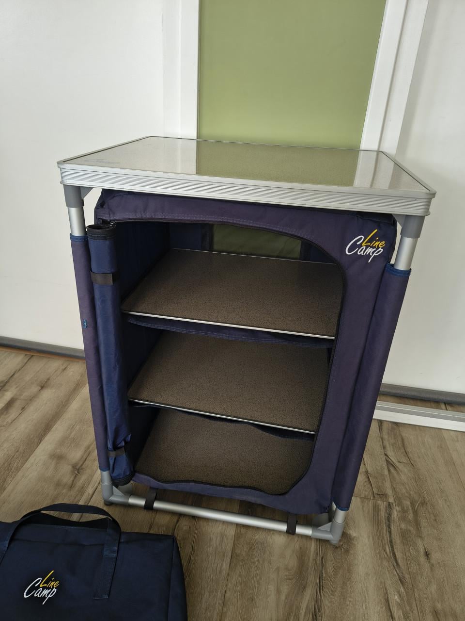 Prachtige, stevige campingkast, Line Camp kampeerkast in tas