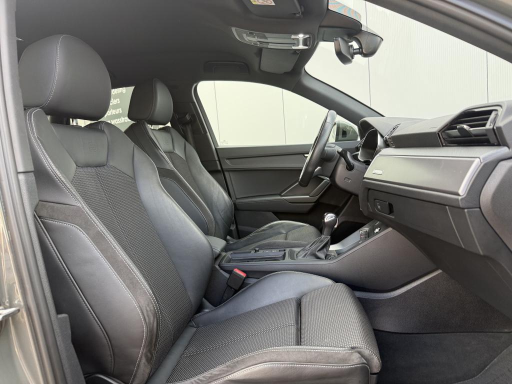 Audi Q3 45 tfsi e hybrid 245pk s edition s-line | keyless | camera