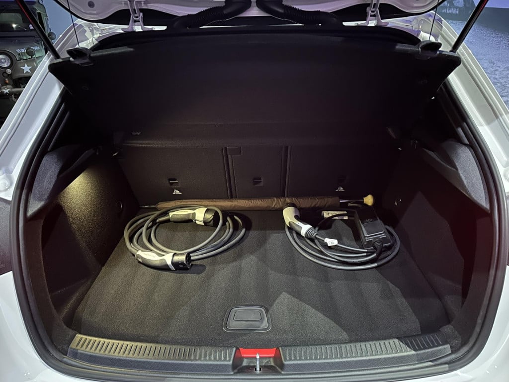 Mercedes-Benz A-Klasse 250 e premium *led*sfeerlicht*appconnect*