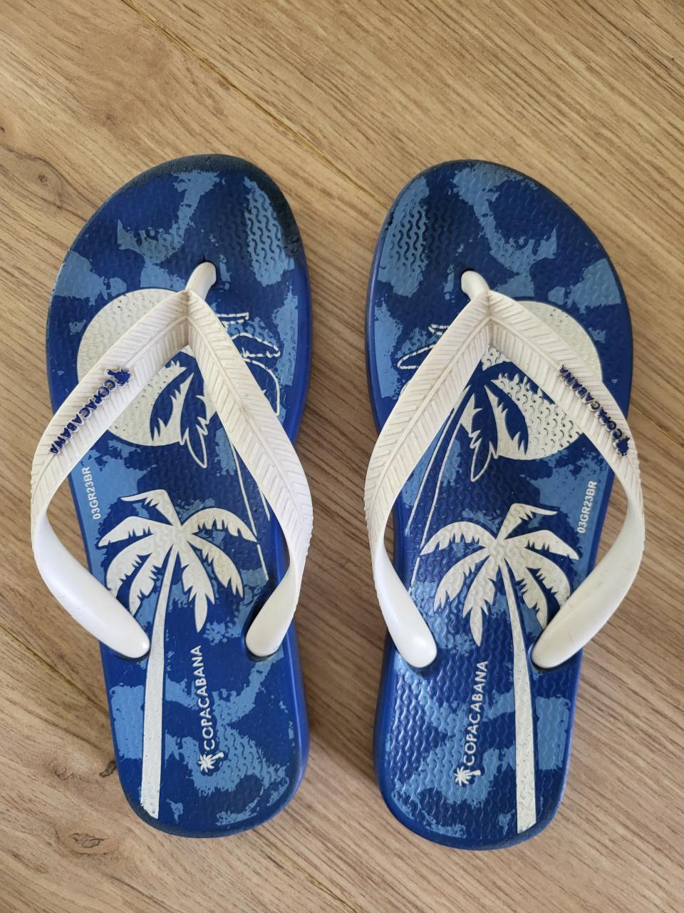 Teenslippers - Copacabana - maat 32