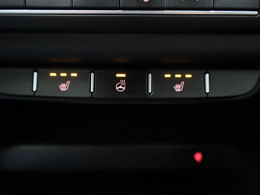 Kia Cee'd 1.5 t-gdi gt-line | panoramadak | navigatie | half leder | apple 