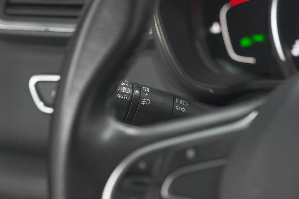 Renault Kadjar tce 140 intens | trekhaak | camera | dodehoek | pack leder |