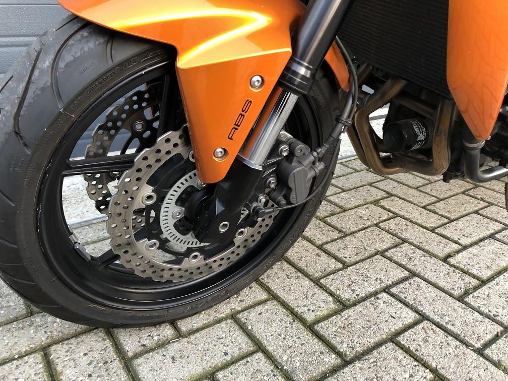 Puntgave Kawasaki Z750 met ABS, 26dkm, Led verlichting, rijklaar €4195,-