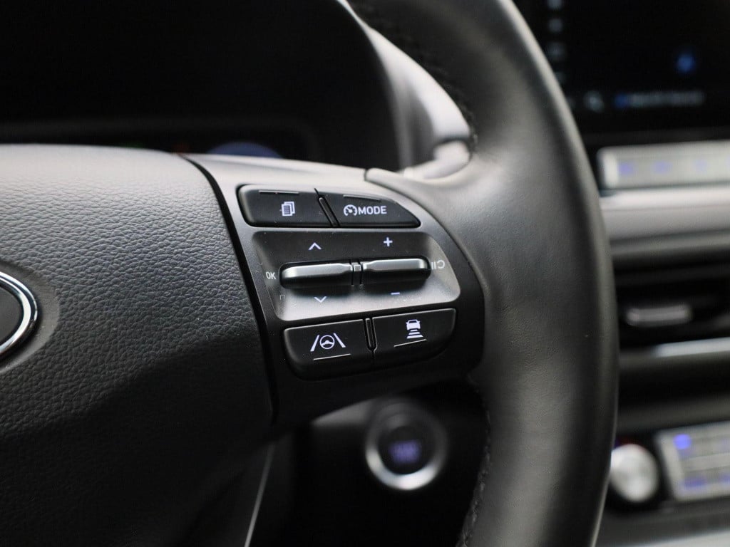 Hyundai Kona ev premium 64 kwh