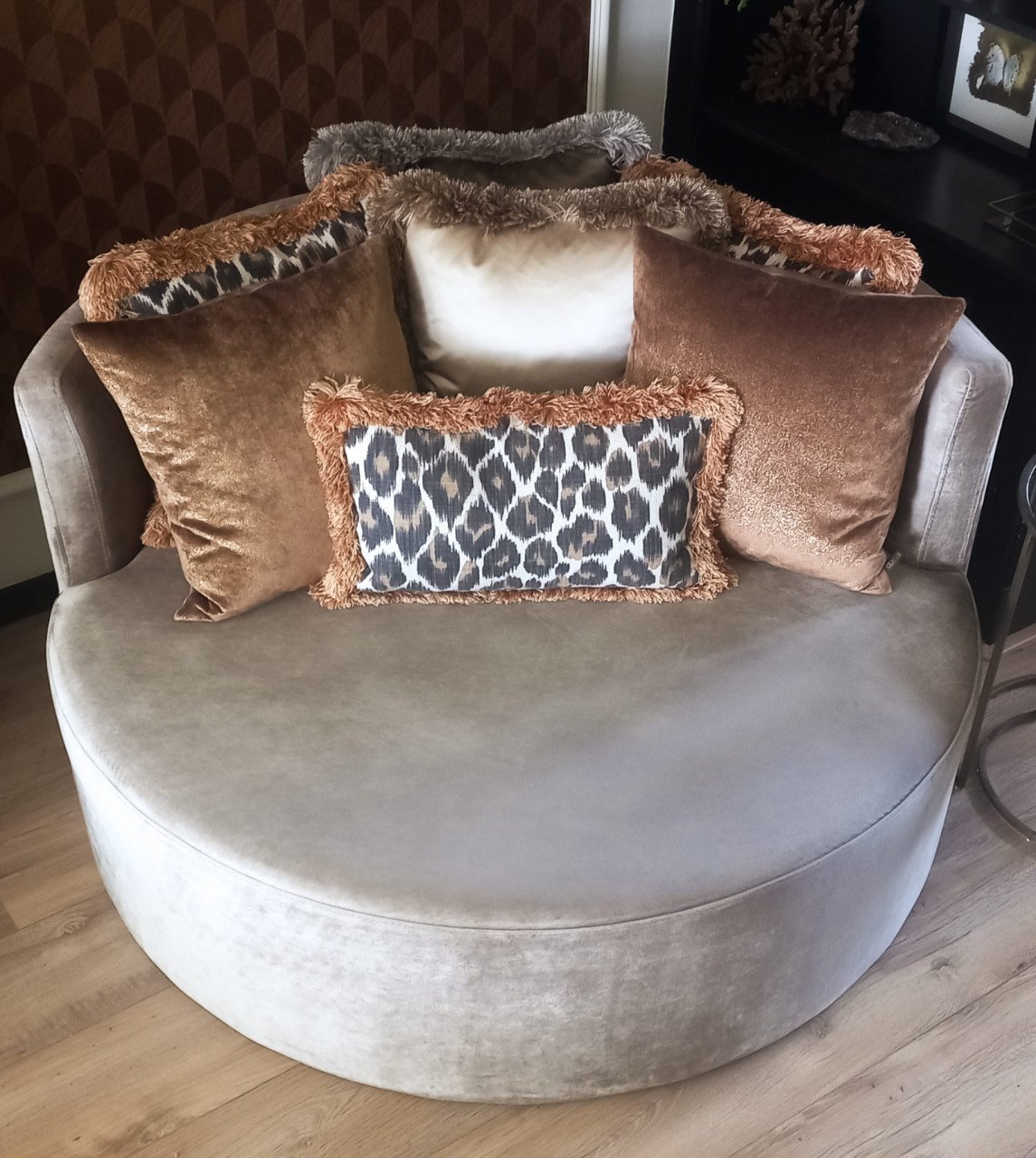 Keijser&co daybed / ronde fauteuil in luxe Chivasso stof