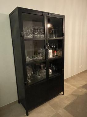 Vitrinekast zwart