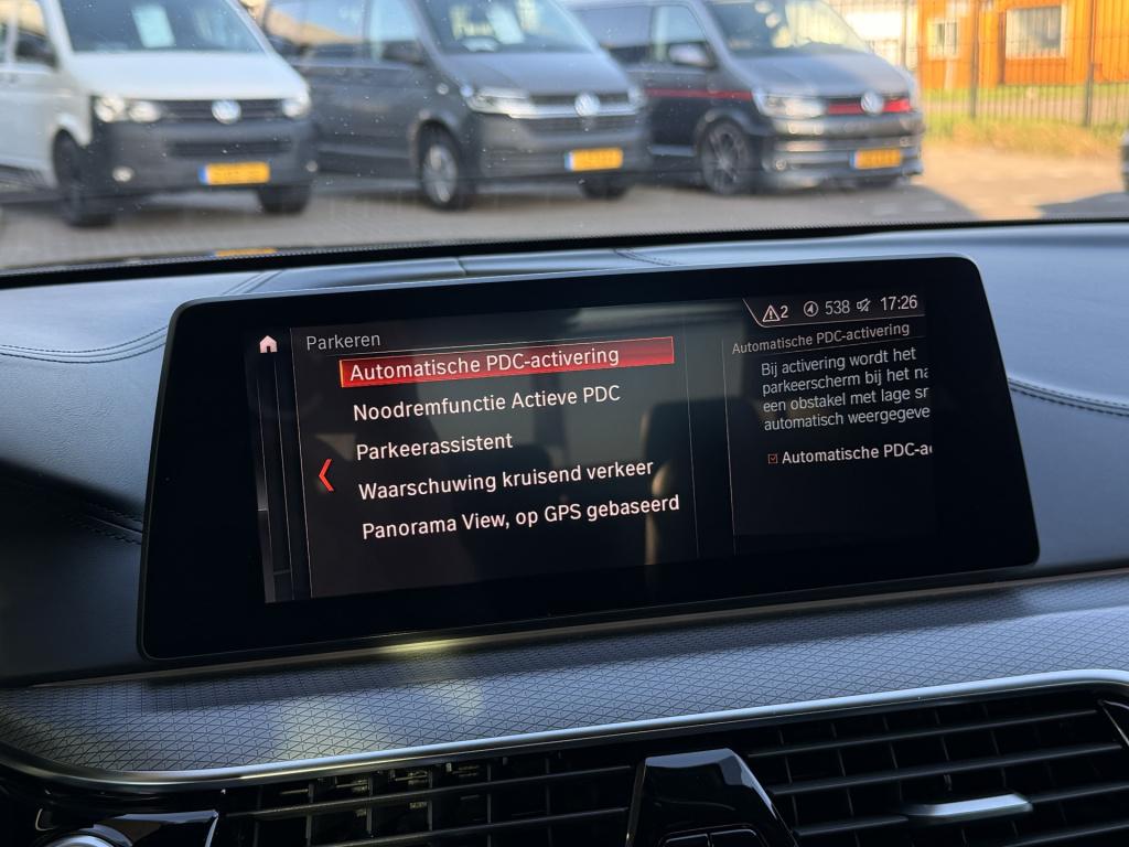 BMW 5 Serie 540i xdrive m-sport | harman kardon | acc |schuif/kanteldak | m