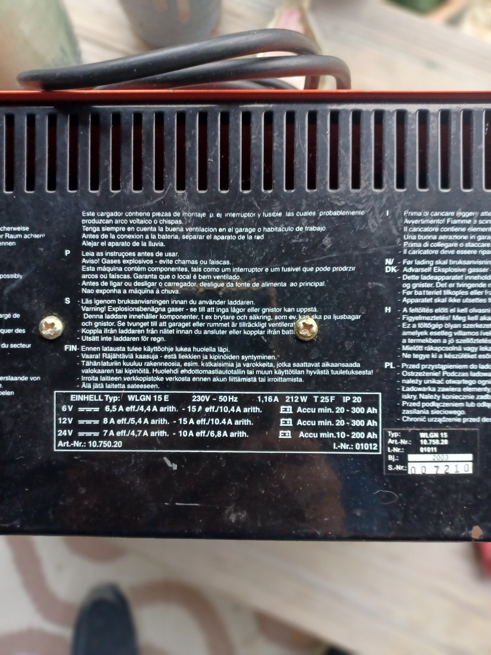 Acculader