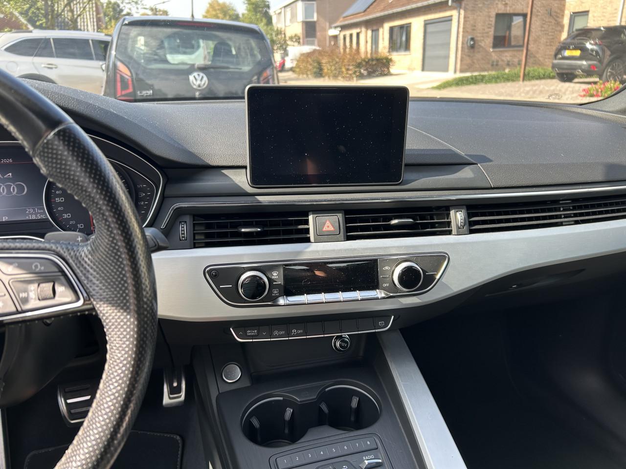 Audi A4 TSFI s-line, antraciet grijs