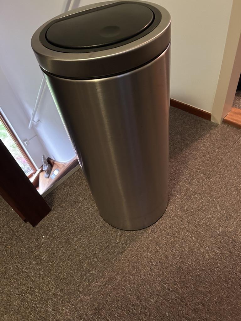 Brabantia  touch prullenbak