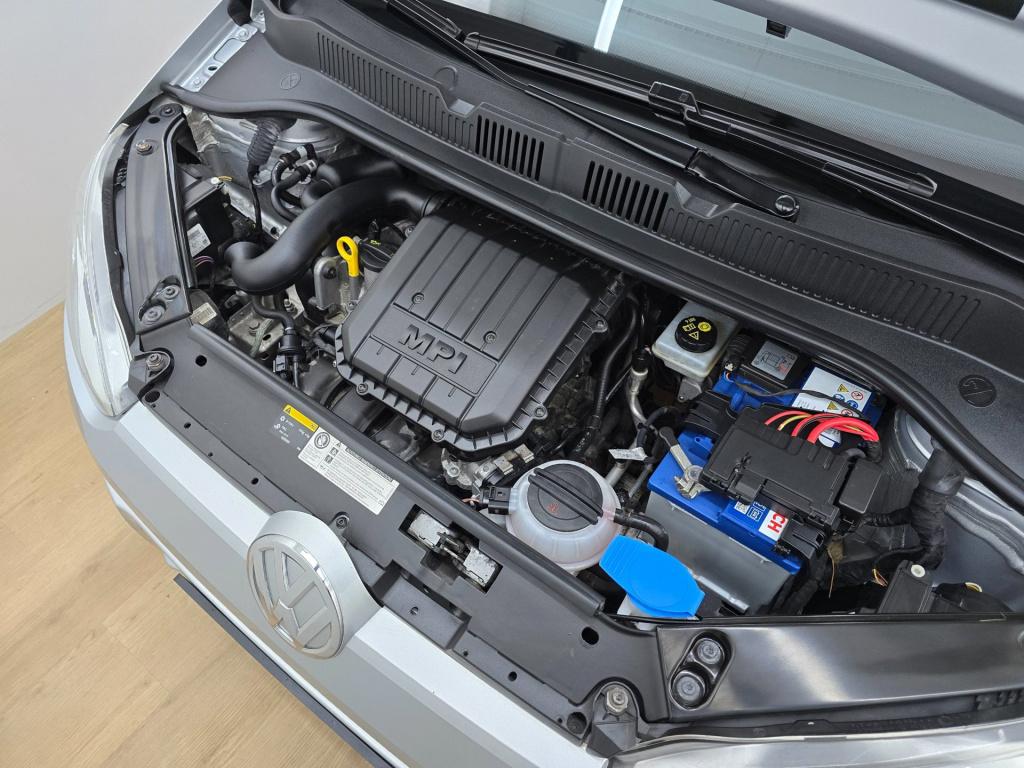 Volkswagen UP! occasion 1.0 high up! met cruisecontrol | tweedehands volksw